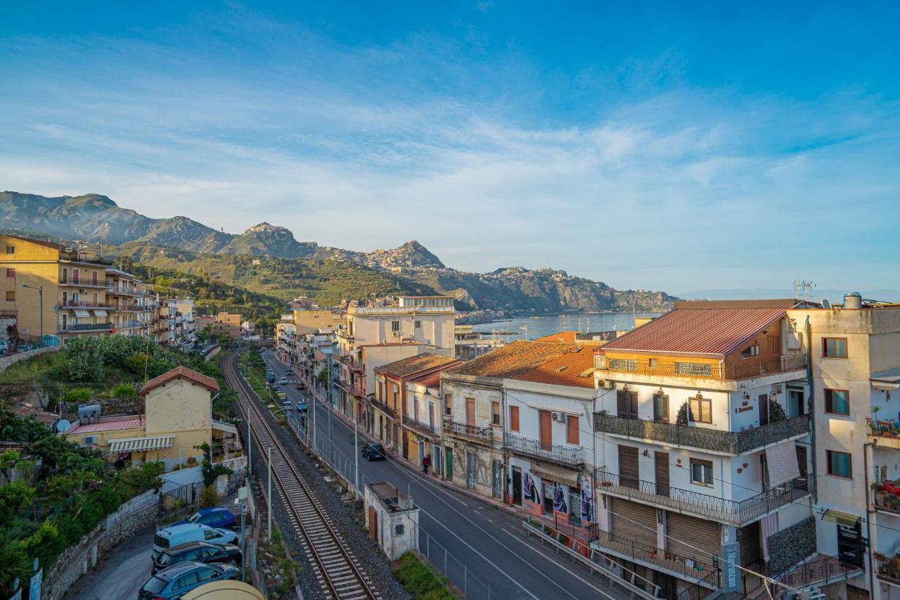 Vista Mare Apartments Giardini Naxos Exterior photo