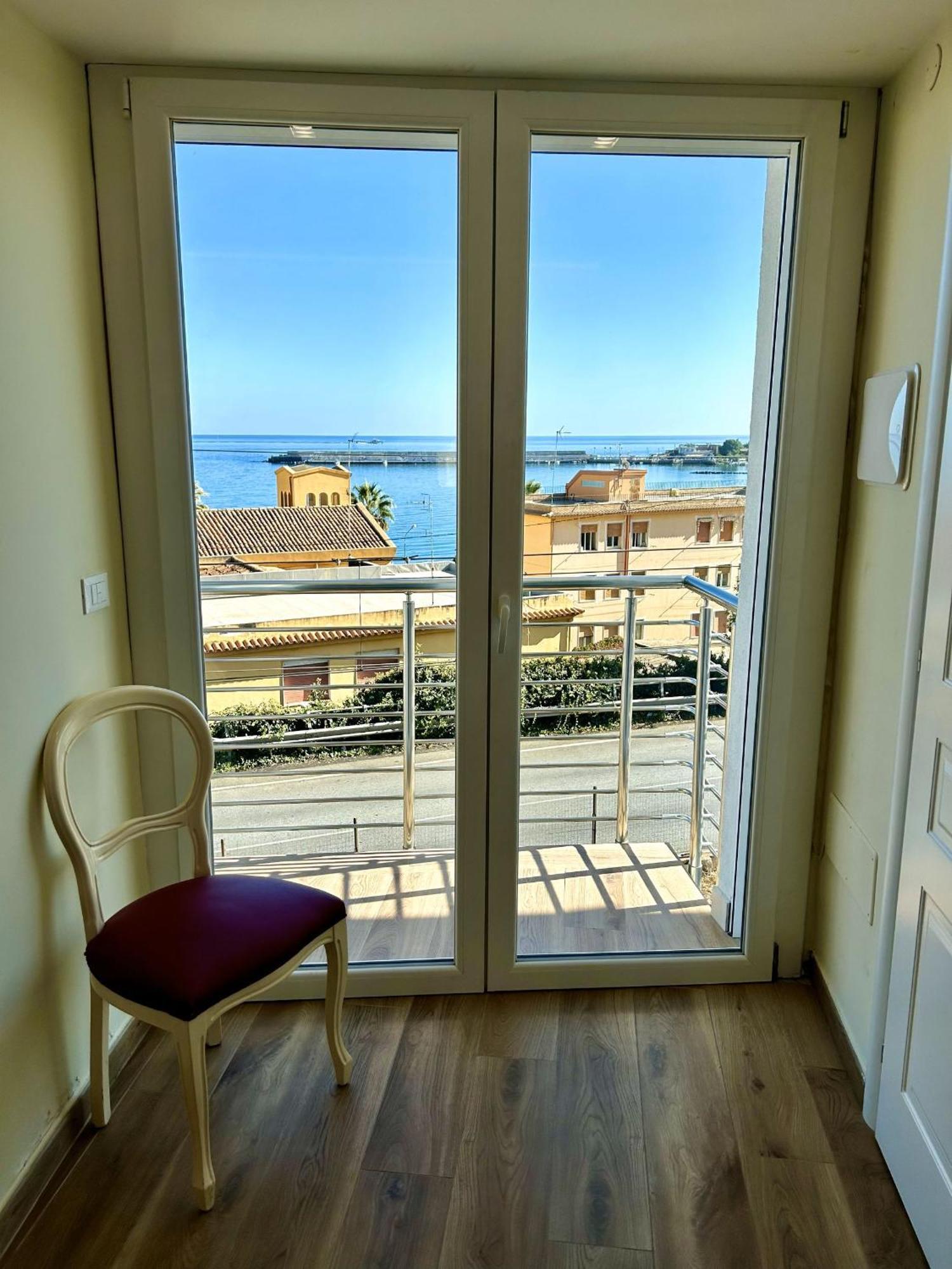 Vista Mare Apartments Giardini Naxos Exterior photo